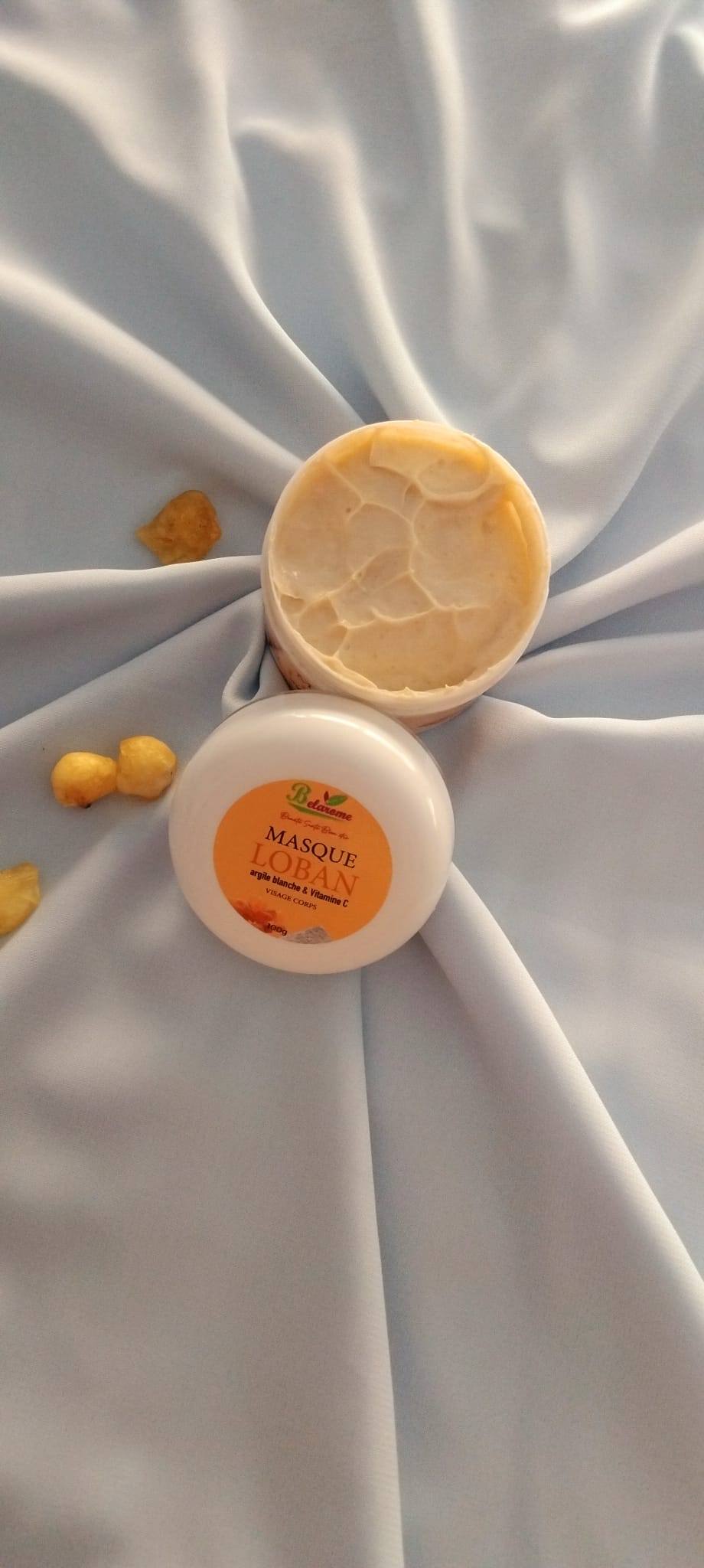 mascarilla cremosa de olibano vitamina c y arcilla blanca