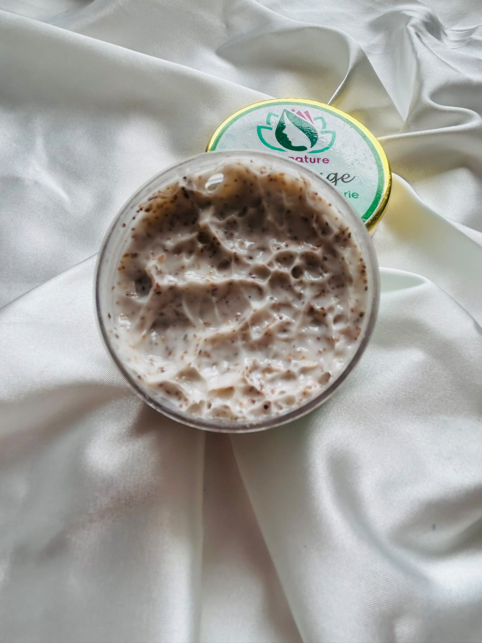 Exfoliantes cremosos naturales